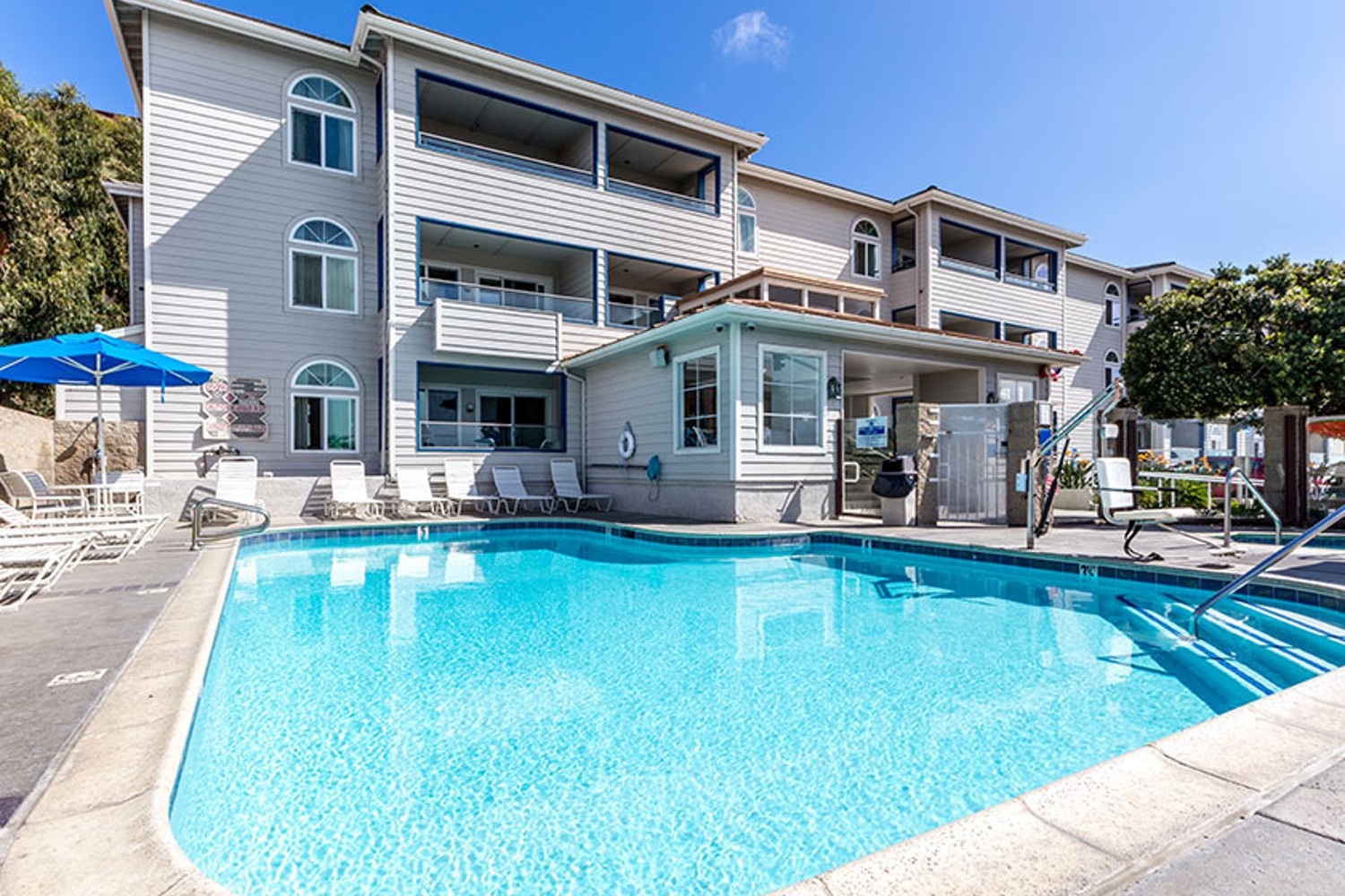 The pool at Capistrano Surfside Inn in Dana Point, California.