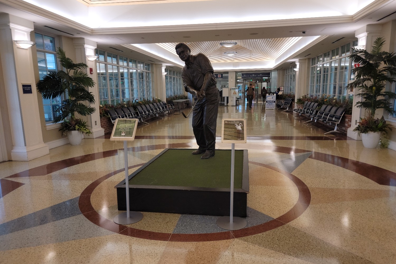 A statue of professional golfer Raymond Floyd at Augusta Regional Airport in Augusta, Georgia.