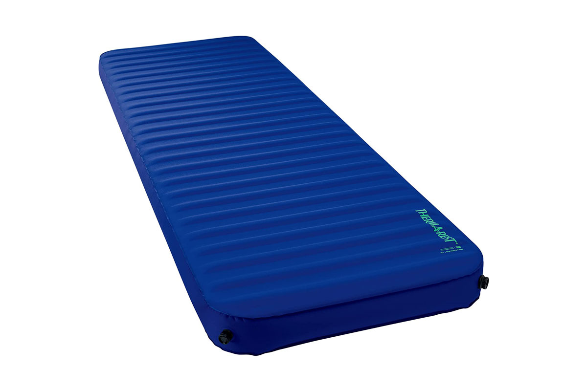 Therm-a-Rest MondoKing 3D Self-Inflating Camping Sleeping Pad on a white studio background.