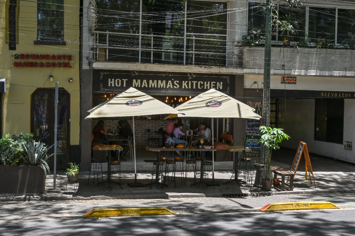 Hot Mamma's Kitchen.