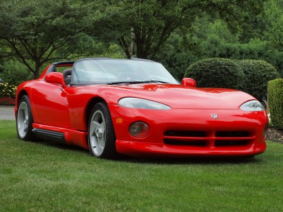 The first-gen Dodge Viper: A modern-day Shelby Cobra - The Manual