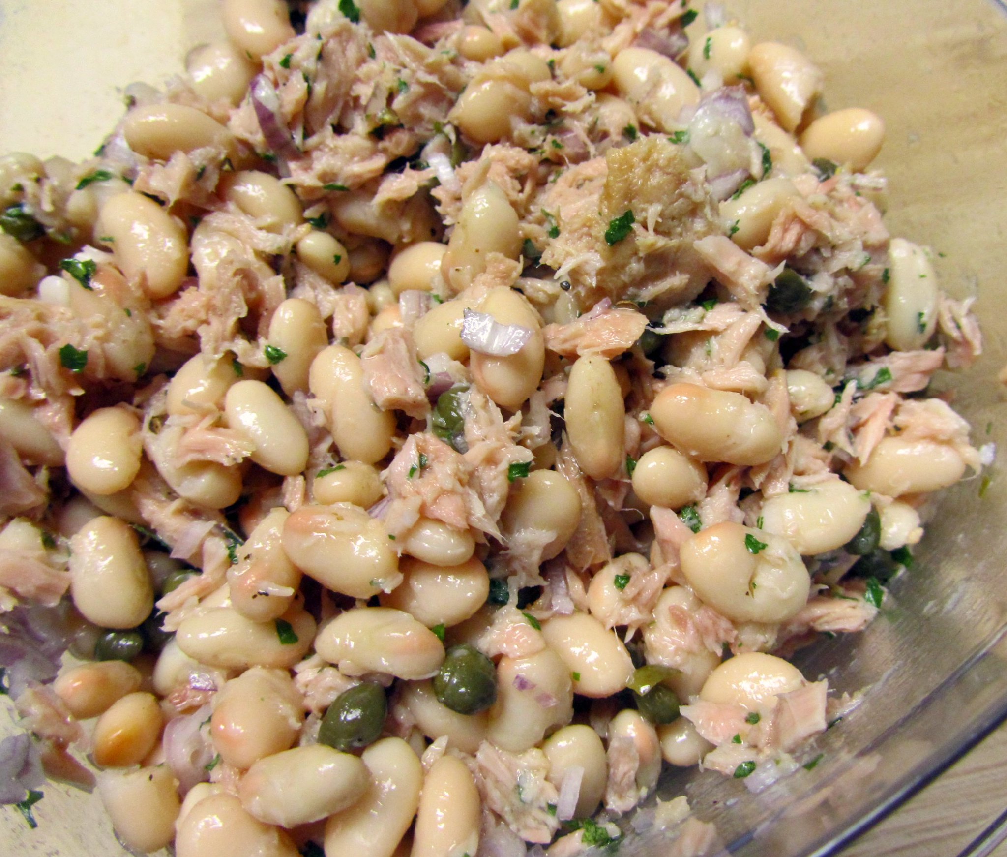 Tuna and white bean salad