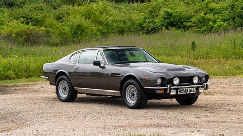 Aston Martin V8 1973