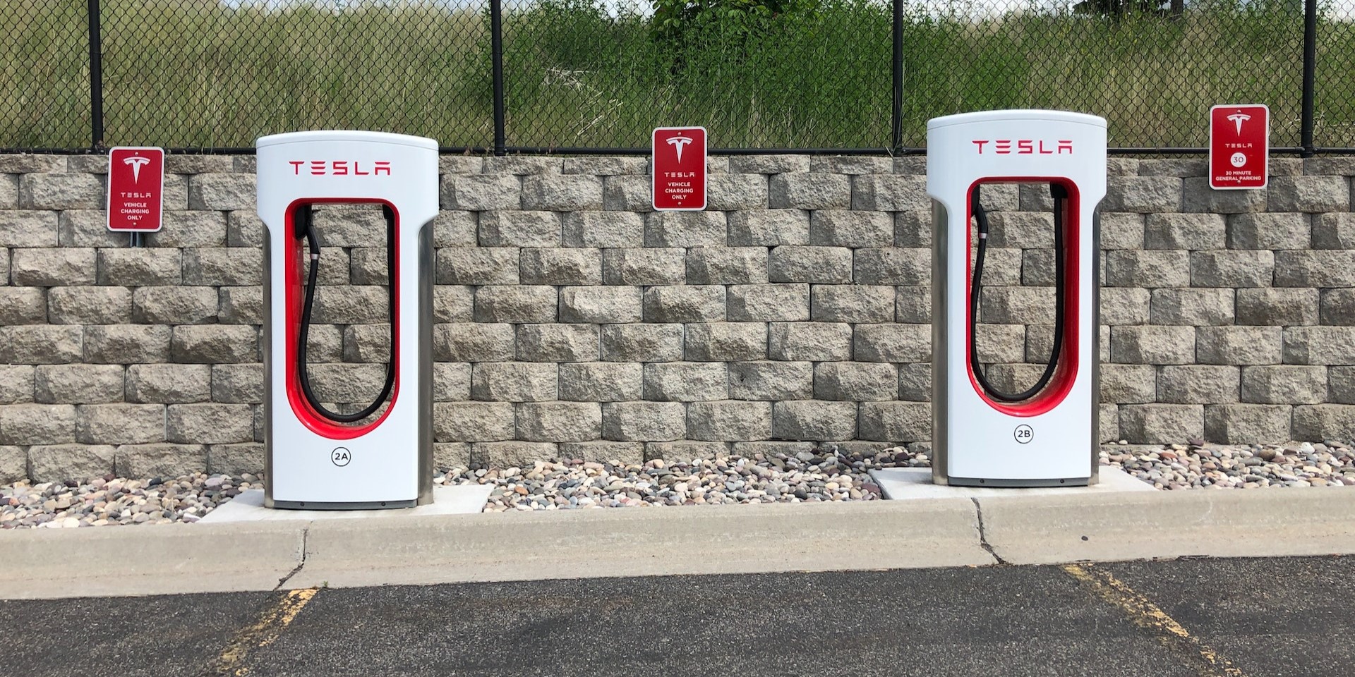 This Is Every Automaker That Will Adopt Tesla's Supercharger Network ...