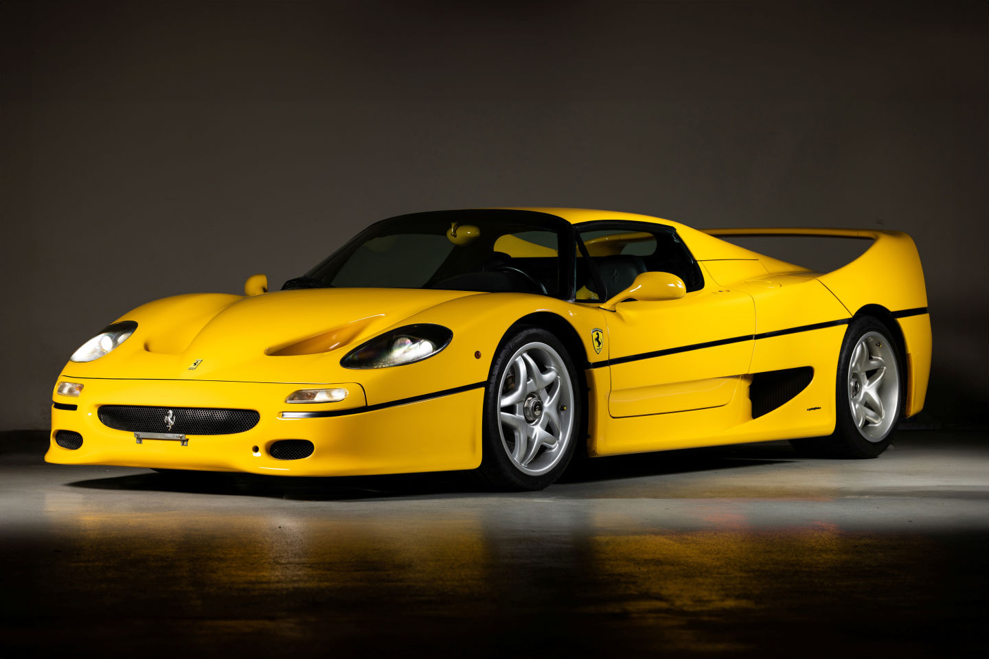 1997 Ferrari F50 front 3/4 view