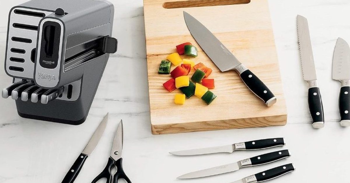 Ninja's 14-Piece Knife Block Set with built-in sharpener is 40% off - The  Manual