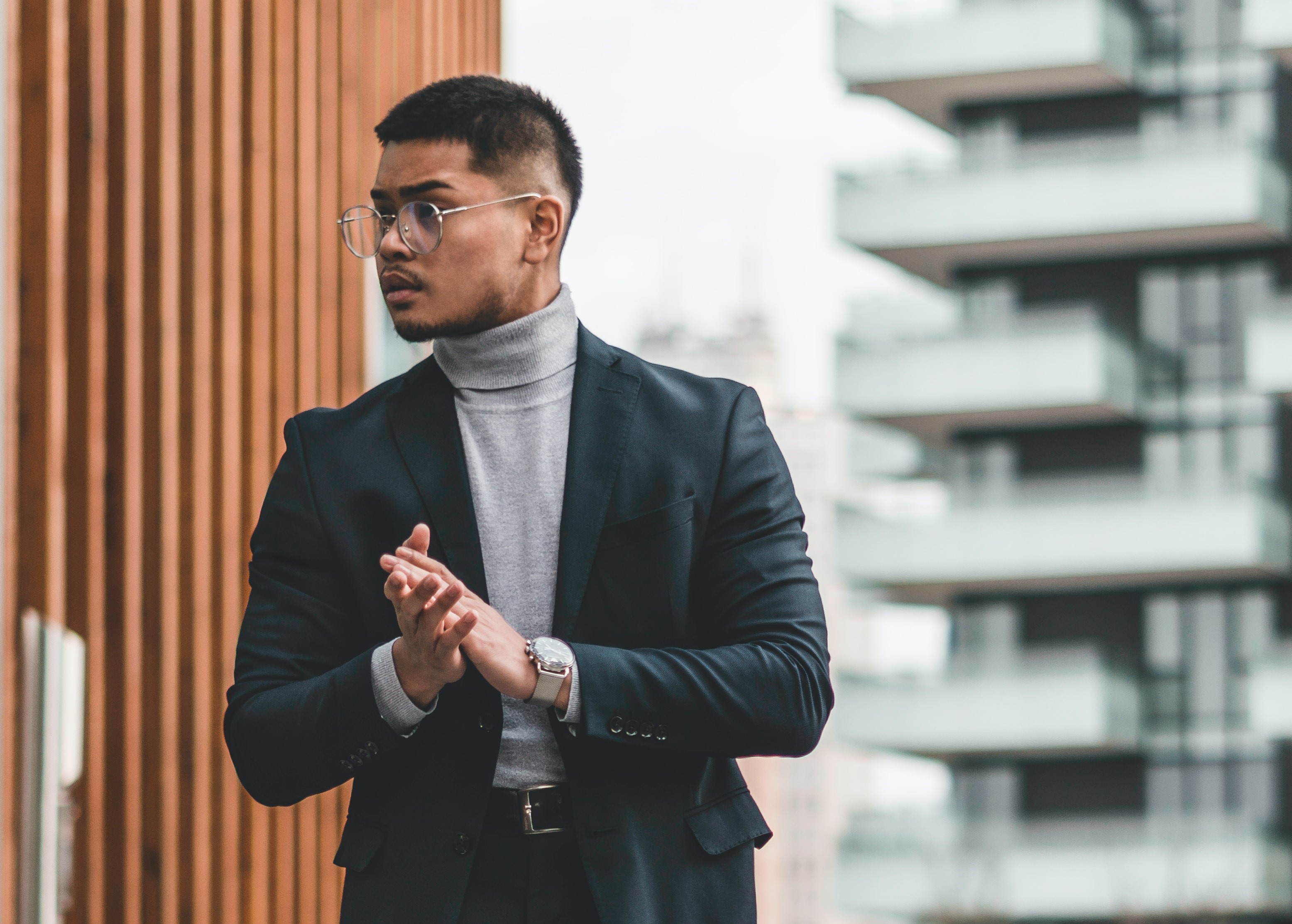 A High Collared Fashion Classic: The Iconic Black Turtleneck