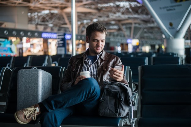 Your travel bag probably doesn't have an Apple AirTag, but it