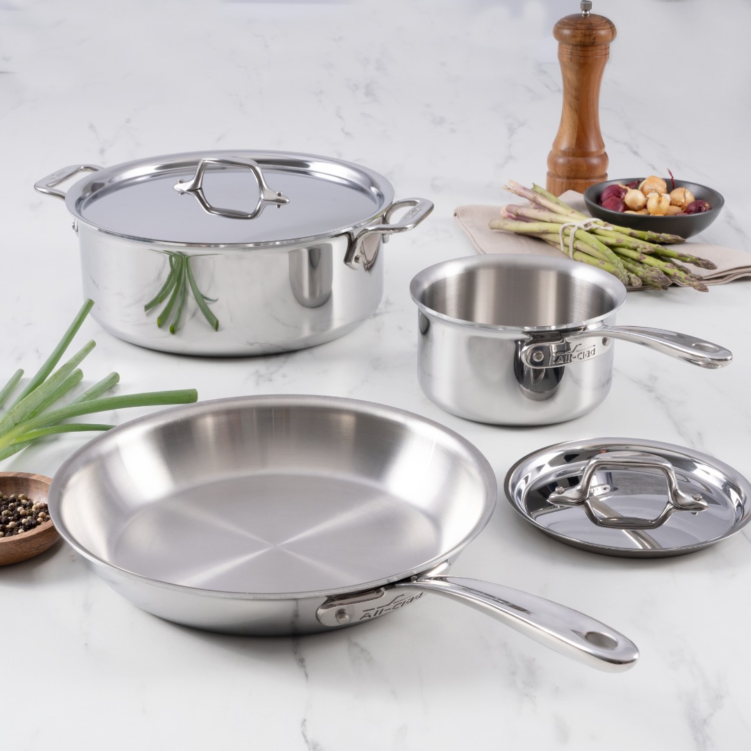 Kirkland Signature 13 piece Tri-Ply Clad Cookware Set for Sale in Portland,  OR - OfferUp