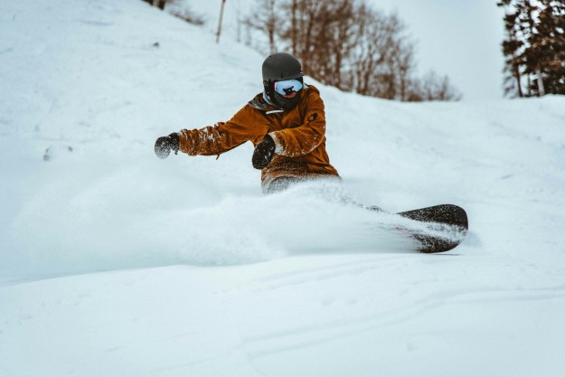 How To Wax A Snowboard - Whitelines Snowboarding