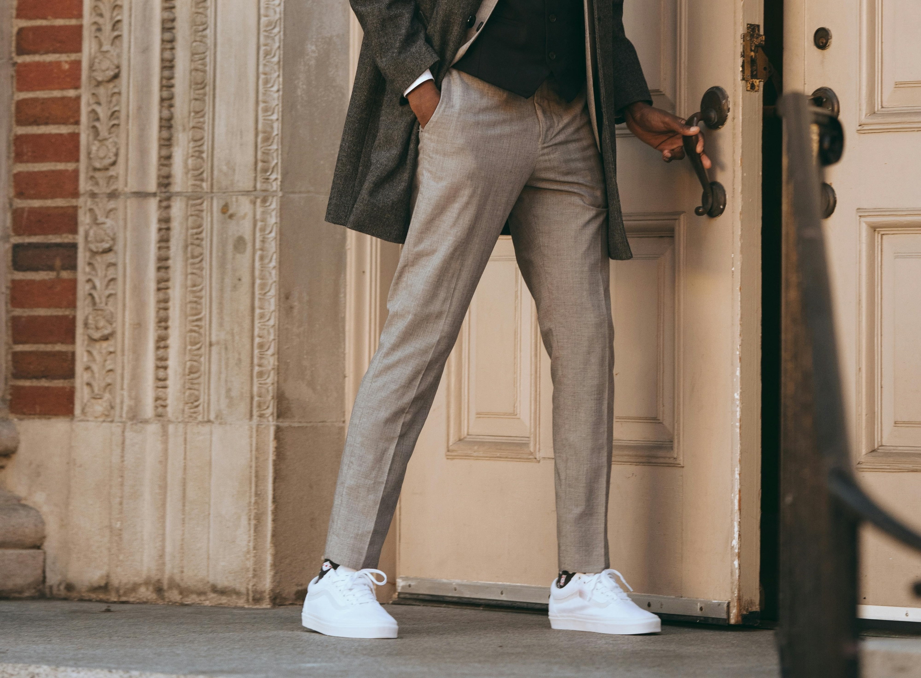 Transitioning to Fall with @DSW by wearing the Grand Crosscourt shoes from  @ColeHaan. Thes… | Sneakers outfit men, Sneakers outfit casual, Mens smart  casual outfits