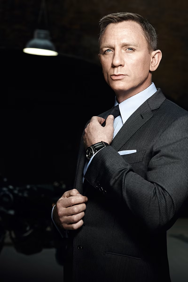 Daniel Craig Omega ad