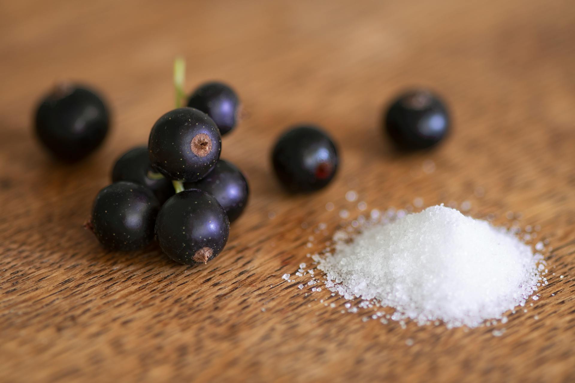 salt with black berries