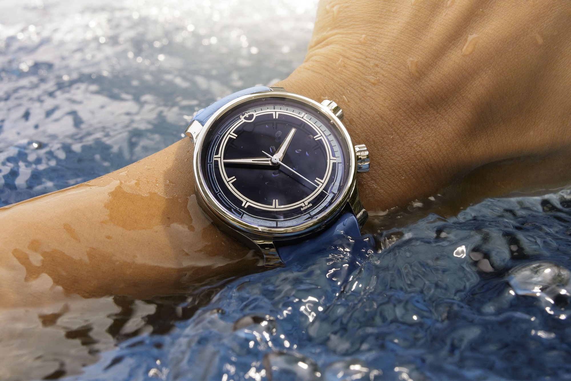 MING 37.09 Bluefin watch