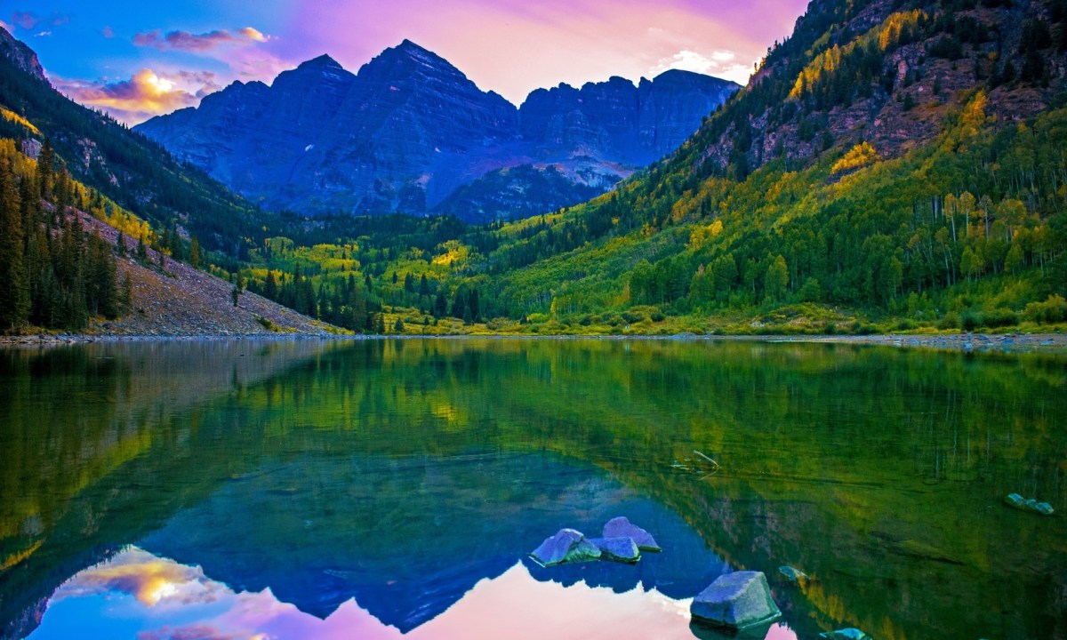 Aspen Maroon Bells reflection