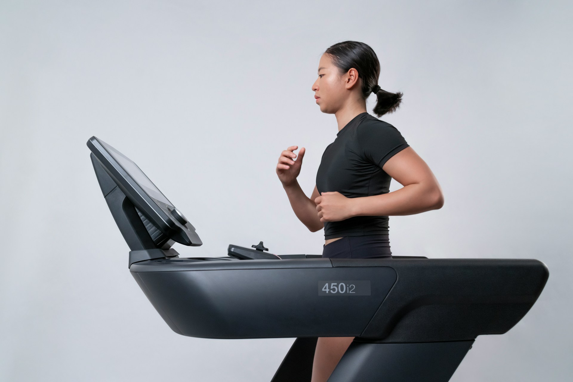 woman-on-treadmill