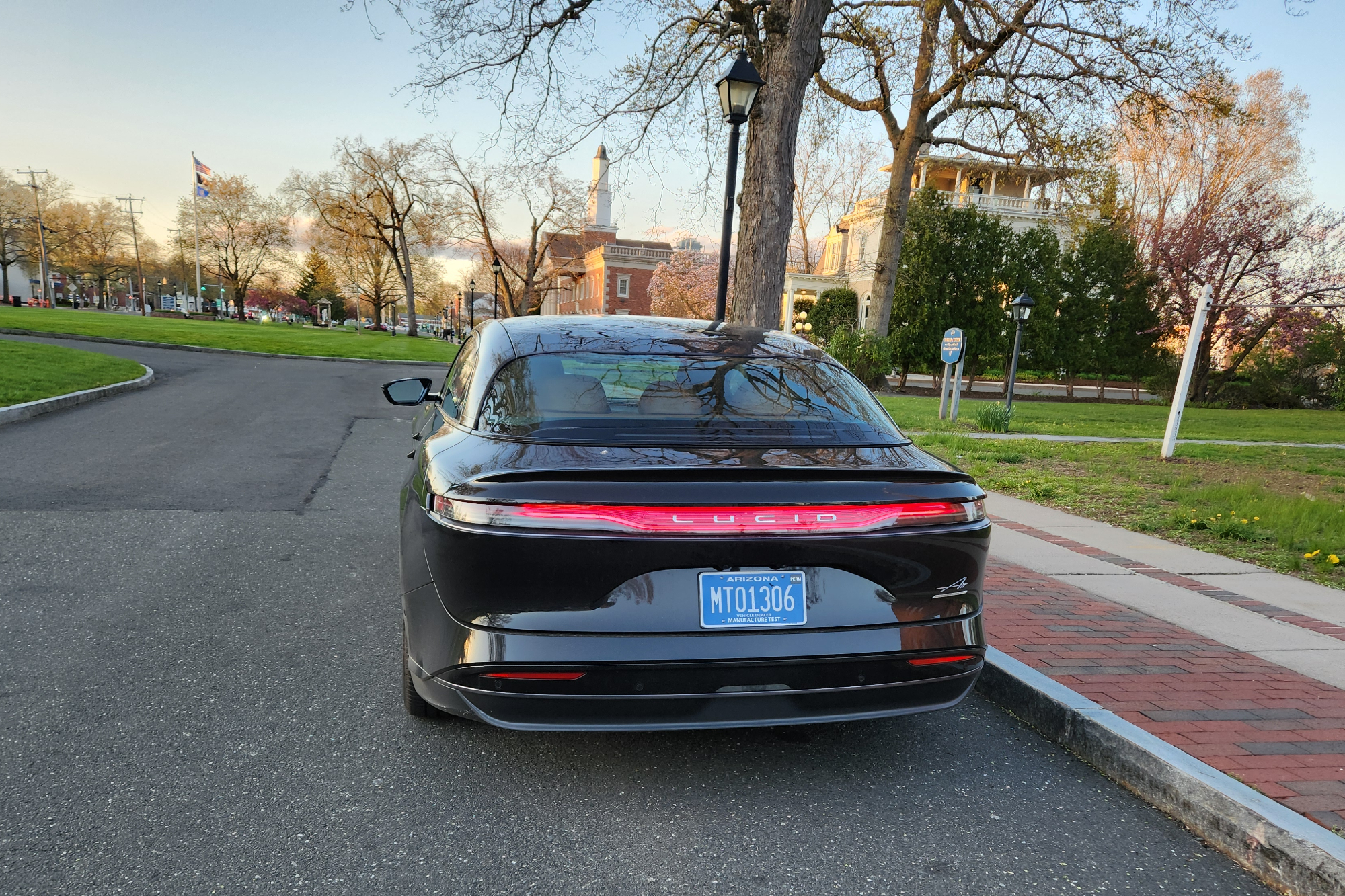 Lucid Air Touring EV Stealth Package neither hides nor flaunts.