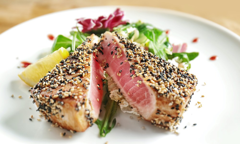 Sesame tuna