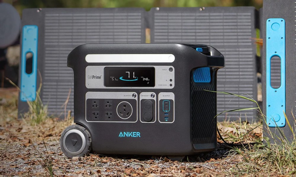 Anker SOLIX F2000 with solar panel connected