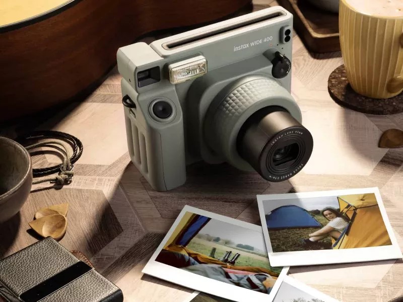 Fujifilm instant camera deal with Instax Wide 400 and photo sheets