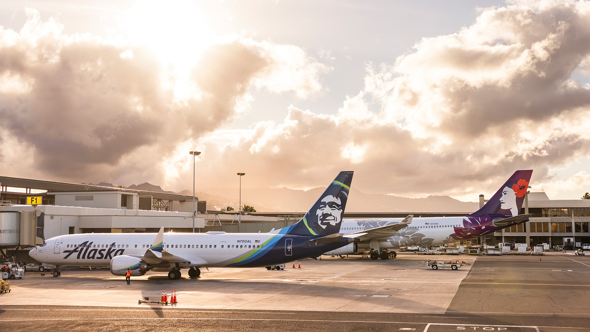 Alaska-Hawaiian Airlines merger airplanes