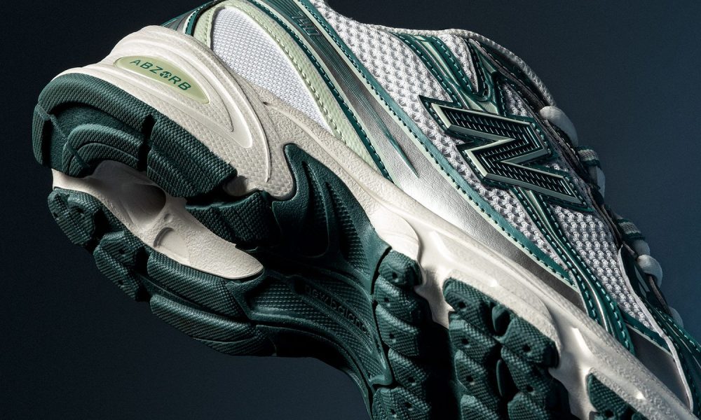 under side of the new balance 740 sneaker in white and green