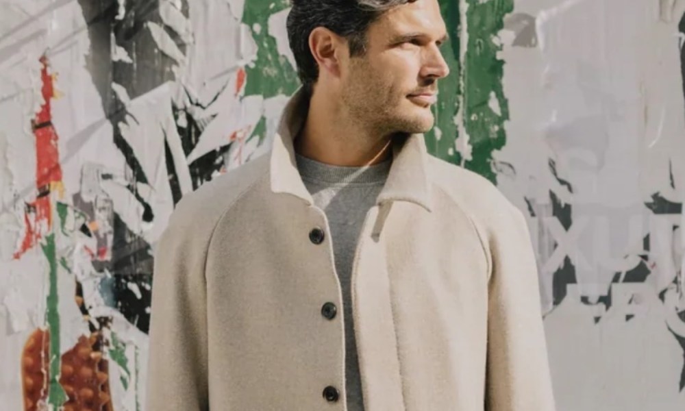 Cad & The Dandy overcoat in white