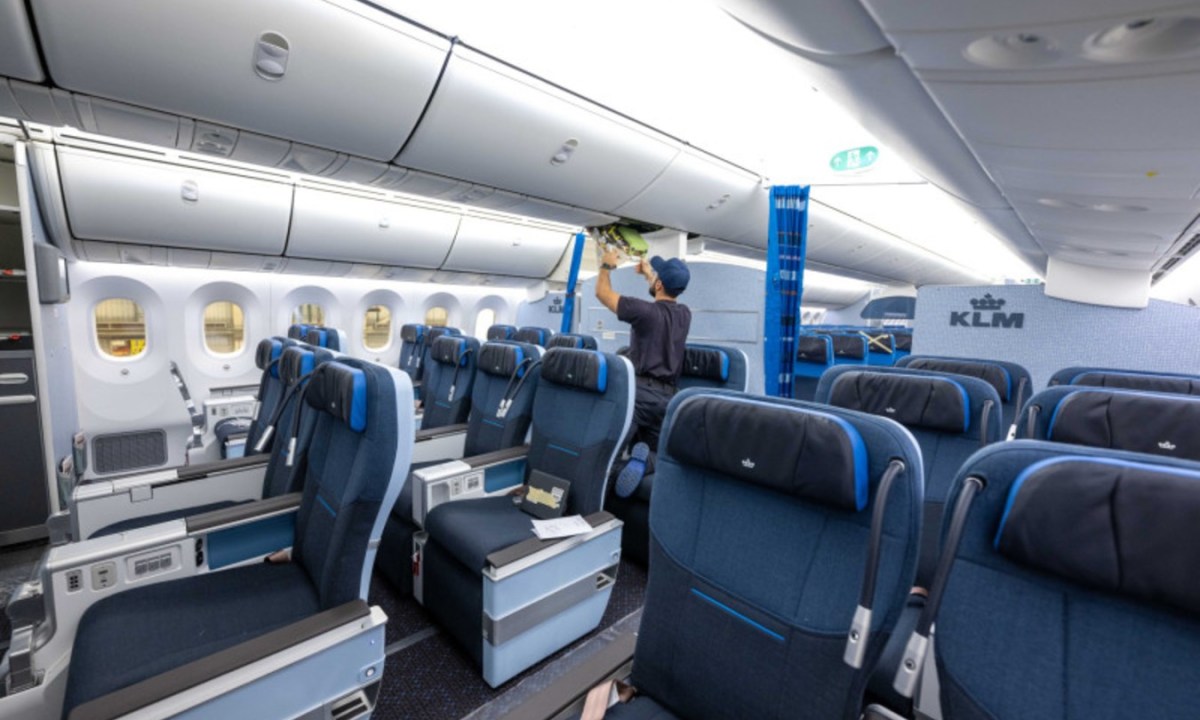 klm royal dutch airlines new seating class premium economy