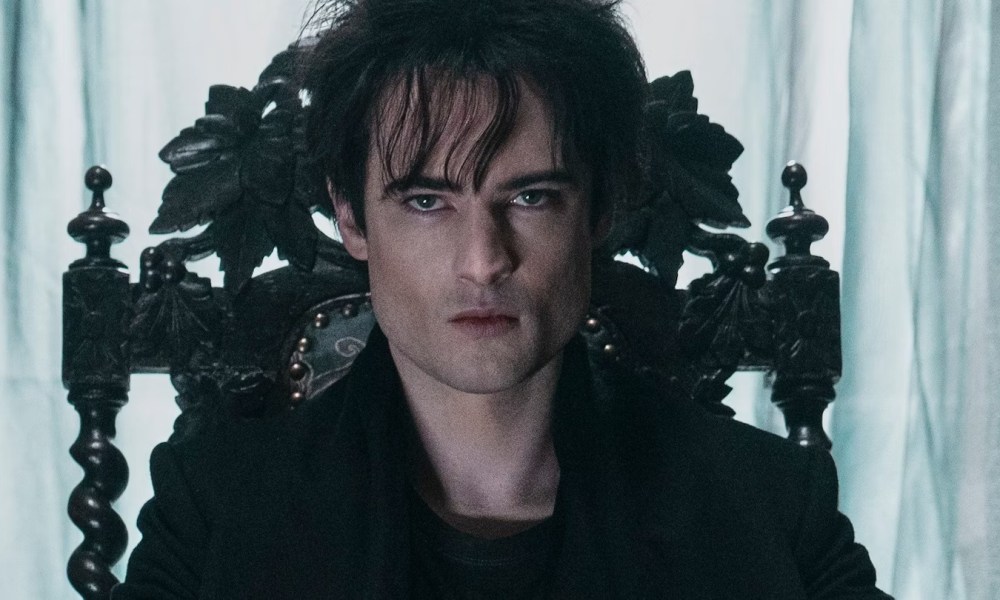 Tom Sturridge in Sandman