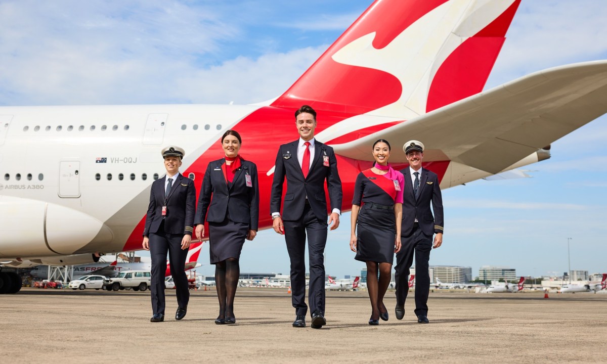 qantas uniform redesign crewmembers