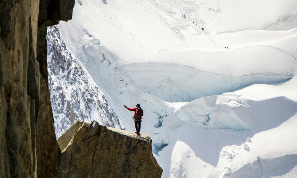 microspikes vs crampons inspire toud nnafqaychci unsplash